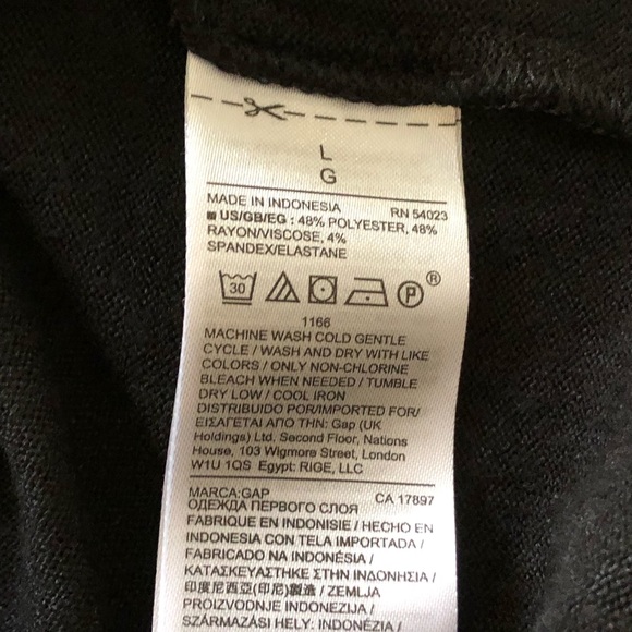 Sleeveless workout shirt! So soft and comfortable! - Picture 4 of 4